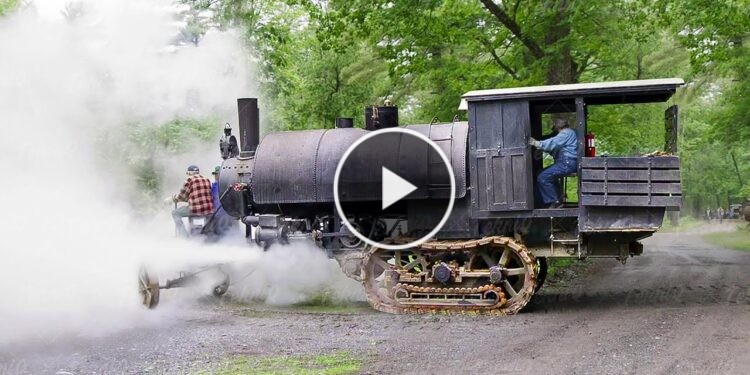 Starting the weirdest steam tractor ever invented